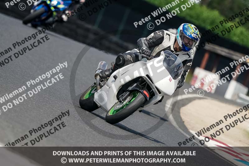 enduro digital images;event digital images;eventdigitalimages;mallory park;mallory park photographs;mallory park trackday;mallory park trackday photographs;no limits trackdays;peter wileman photography;racing digital images;trackday digital images;trackday photos